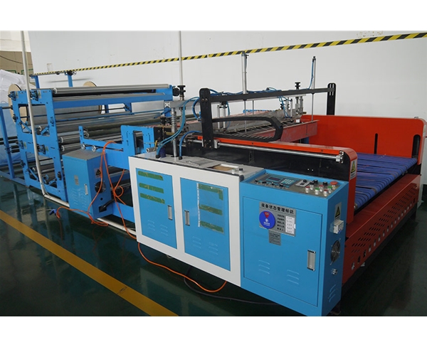 珍(zhen)珠棉加工(gong)車間