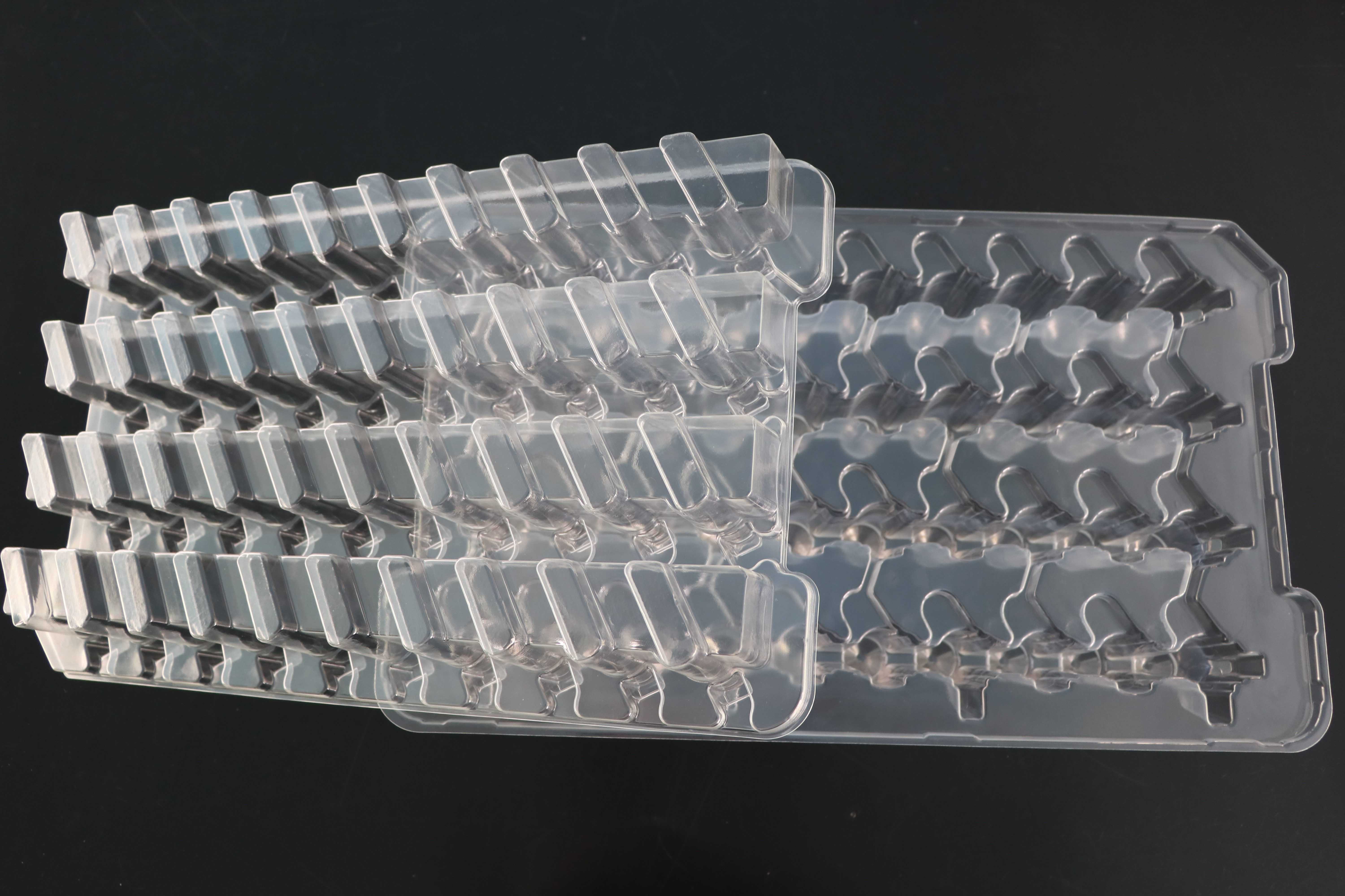 汽車零部(bu)件吸塑包(bao)裝