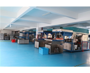 吸塑包裝生(sheng)産車間