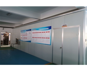 吸塑(su)包裝生産車(che)間